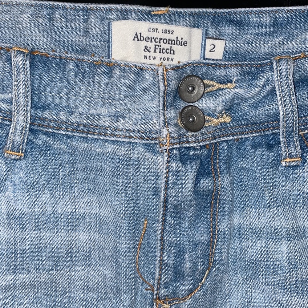 Abercrombie and Fitch - Picture 3 of 3